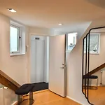 Penthouse With Private Rooftop Terrace *