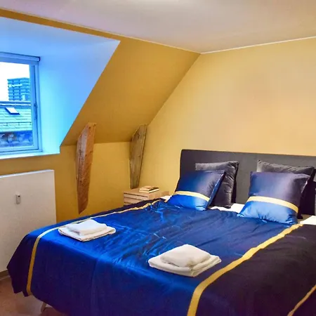 Penthouse With Private Rooftop Terrace Apartmán