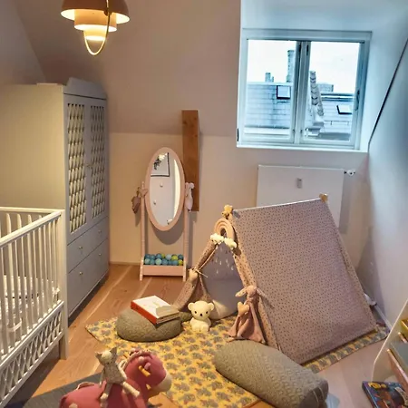 Penthouse With Private Rooftop Terrace Apartman *