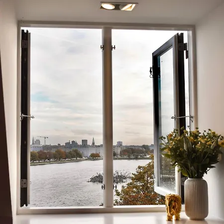 Penthouse With Private Rooftop Terrace Copenhagen