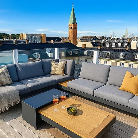 Penthouse With Private Rooftop Terrace Apartmán *