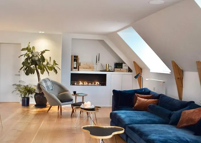 Penthouse With Private Rooftop Terrace *