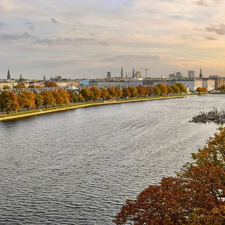 Penthouse With Private Rooftop Terrace Kopenhagen